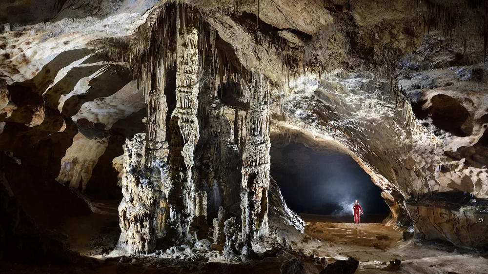 grotte de saint marcel